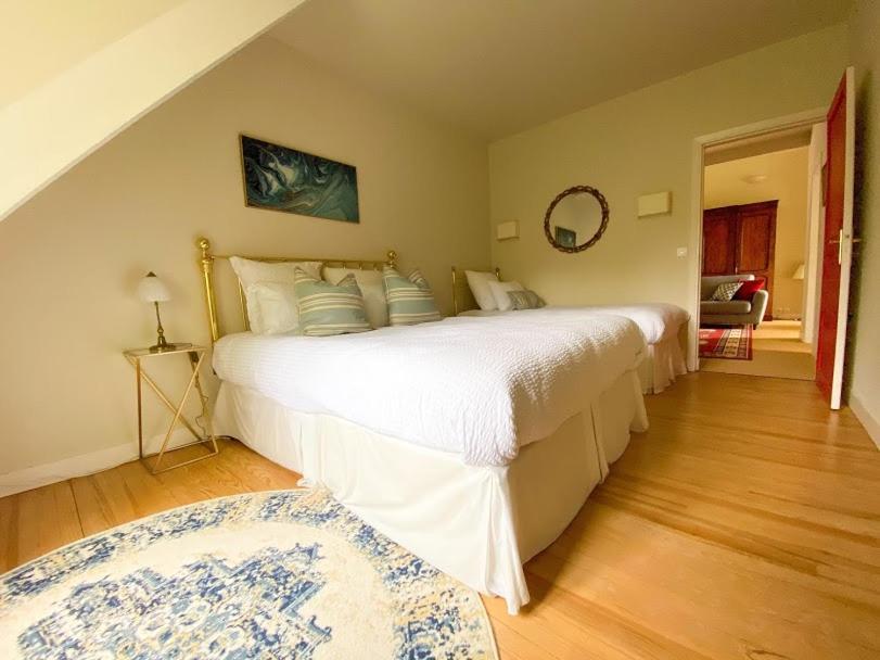 Manoir Et Avec Piscine Au Domaine De Bize Casa vacanze